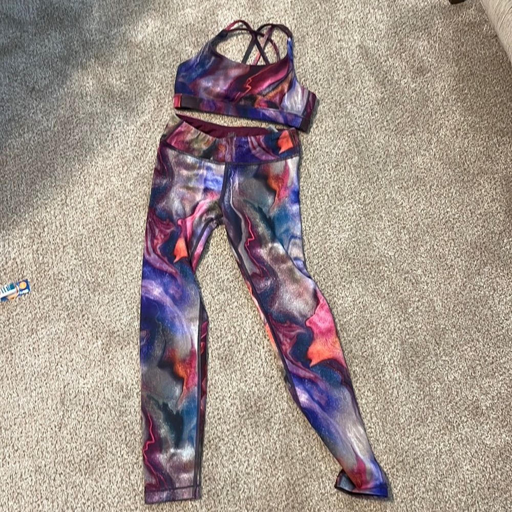 Athleta Girl leggings and sports bra, size 8-10